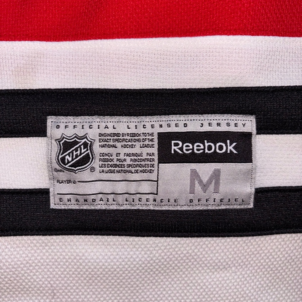 SOLD * Vintage NHL Blackhawks Jersey - Picture 6 of 6